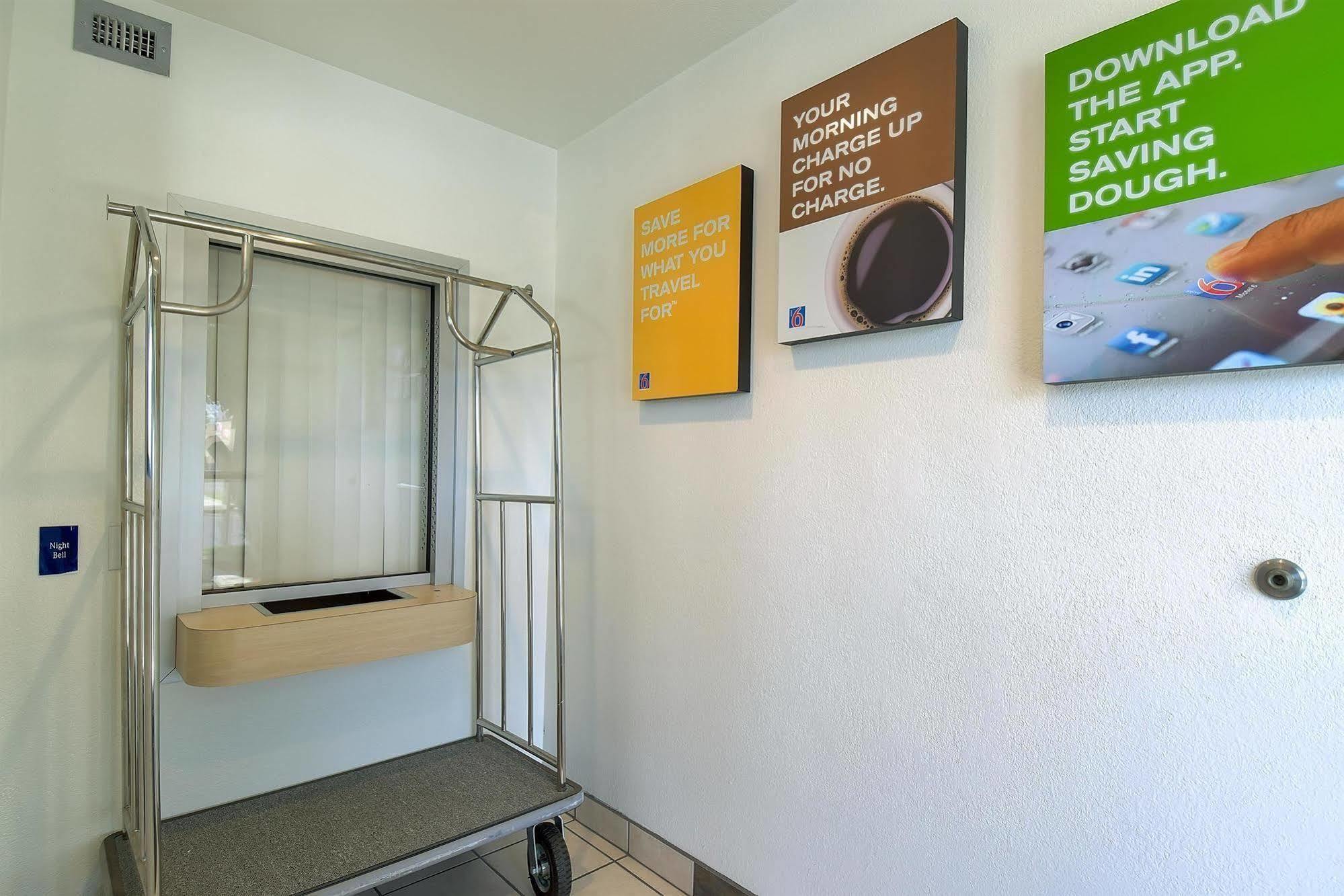 Motel 6-Corona, Ca Zewnętrze zdjęcie